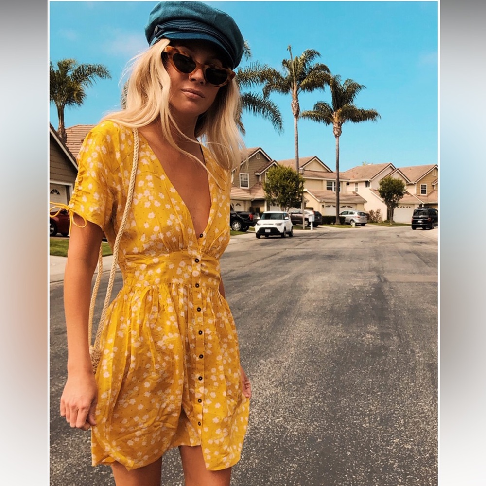 Billabong Medium Mustard Floral Button Front Mini Dress Smocked Waist Boho
